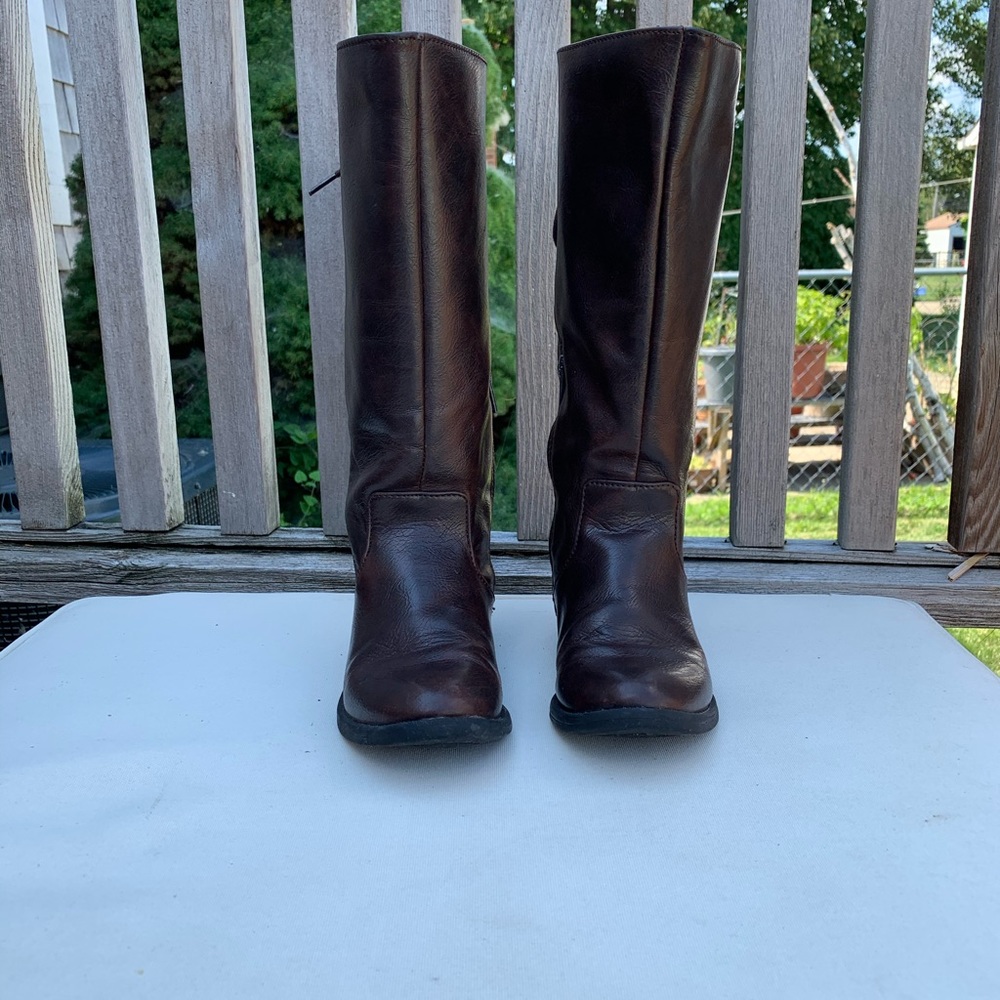 Girl boots- size 1